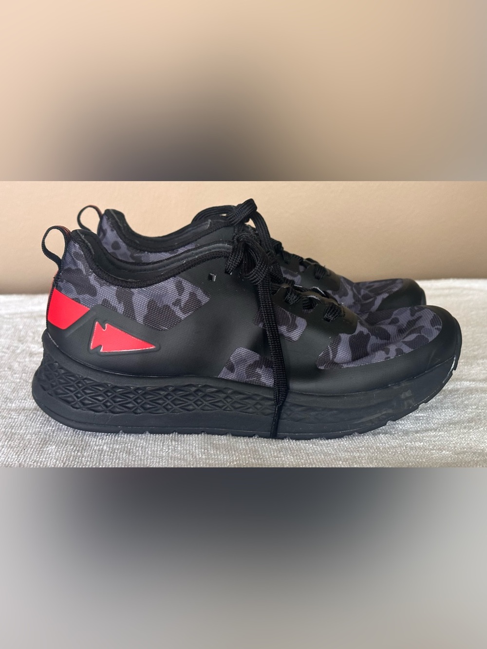 GORUCK Rough Runner Sneakers | Black Camo & Red | Women’s 7.5 / Men’s 5.5